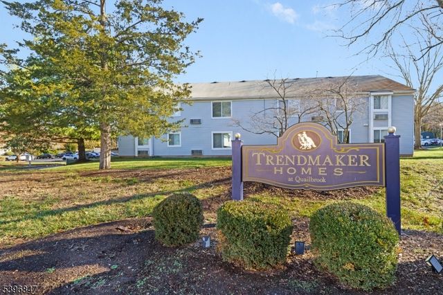 25 Steeplechase Ct 25, Franklin Twp., NJ 08873
