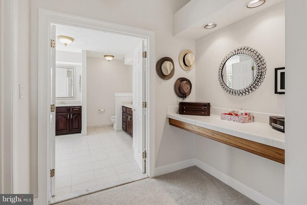 Image 37 of property listing at 5335 SUNNY FIELD CT, Ellicott City, MD 21043
