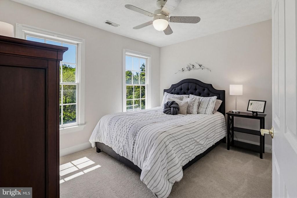 Image 45 of property listing at 5335 SUNNY FIELD CT, Ellicott City, MD 21043