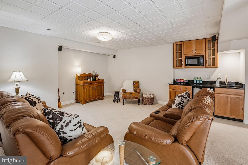 Image 52 of property listing at 5335 SUNNY FIELD CT, Ellicott City, MD 21043