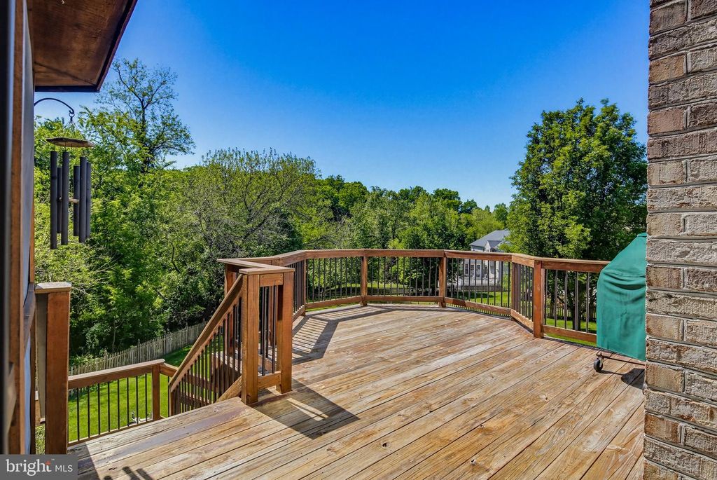 Image 69 of property listing at 5335 SUNNY FIELD CT, Ellicott City, MD 21043
