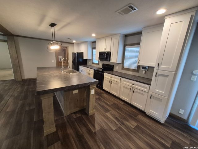 7151 Woodlake Pkwy Lot 451, San Antonio, TX 78218