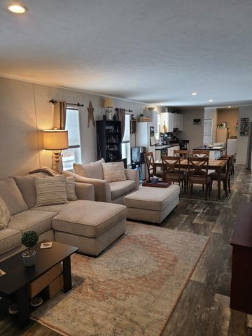 56 Third Street, Barrington, NH 03825