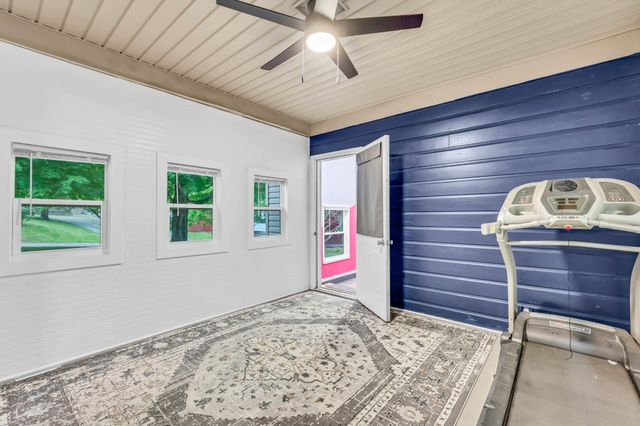 301 Main St, Cumberland City, TN 37050