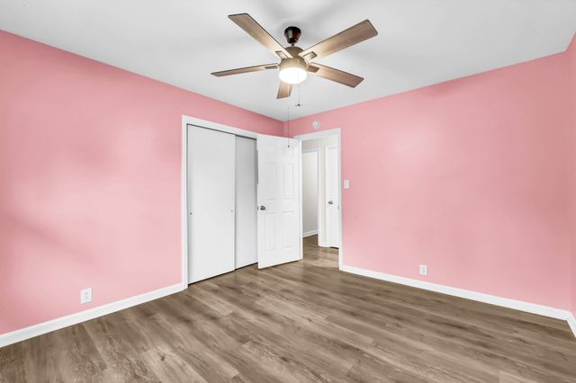 301 Main St, Cumberland City, TN 37050