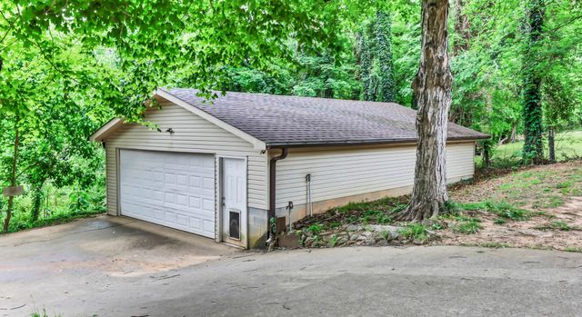 301 Main St, Cumberland City, TN 37050