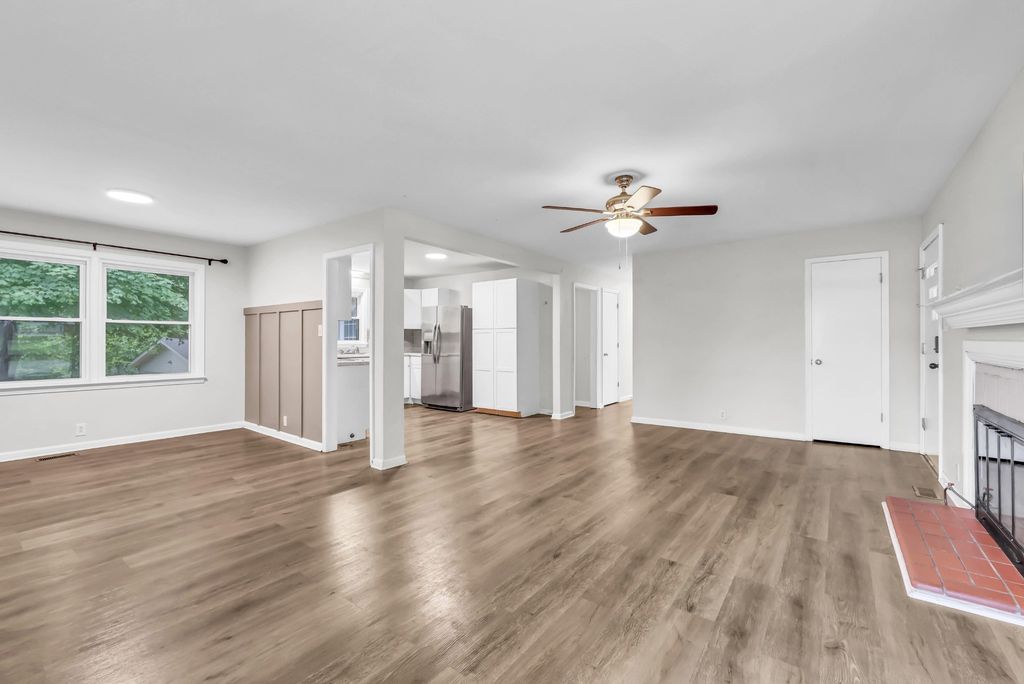 301 Main St, Cumberland City, TN 37050