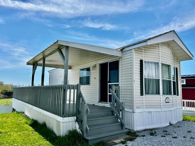 8 Angler Lane, South Hero, VT 05486