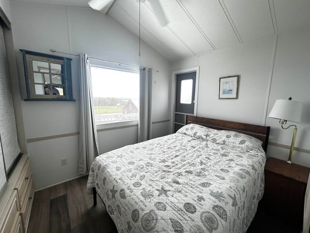 8 Angler Lane, South Hero, VT 05486