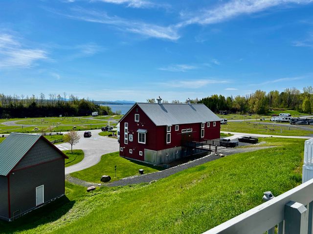 8 Angler Lane, South Hero, VT 05486
