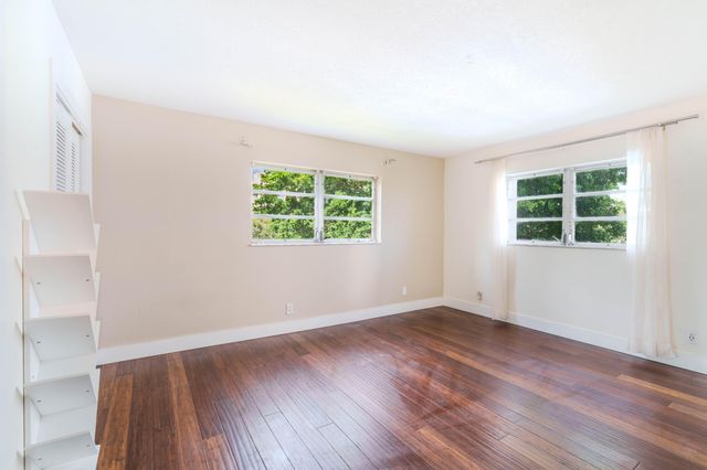 900 NE 12TH Avenue 408, Hallandale Beach, FL 33009