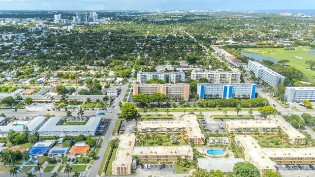 900 NE 12TH Avenue 408, Hallandale Beach, FL 33009