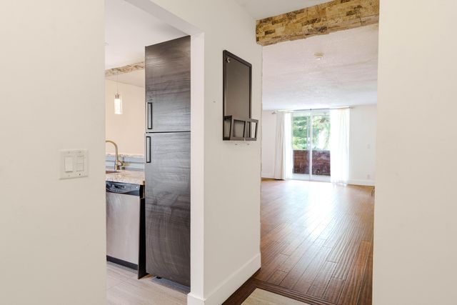 900 NE 12TH Avenue 408, Hallandale Beach, FL 33009
