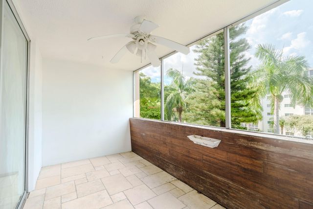 900 NE 12TH Avenue 408, Hallandale Beach, FL 33009