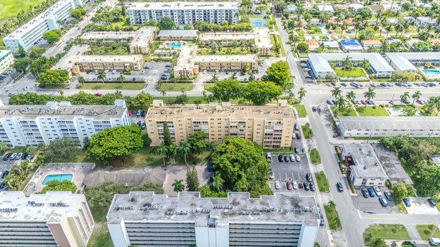 900 NE 12TH Avenue 408, Hallandale Beach, FL 33009