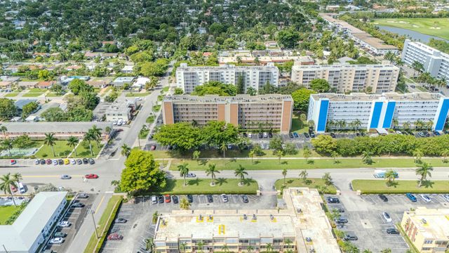 900 NE 12TH Avenue 408, Hallandale Beach, FL 33009