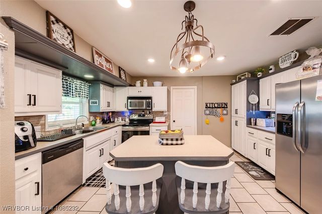 405 Woodland Hills Boulevard, Roland, OK 74954