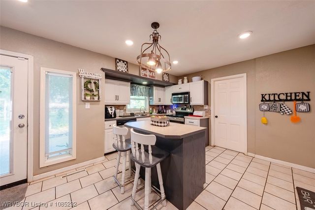 405 Woodland Hills Boulevard, Roland, OK 74954