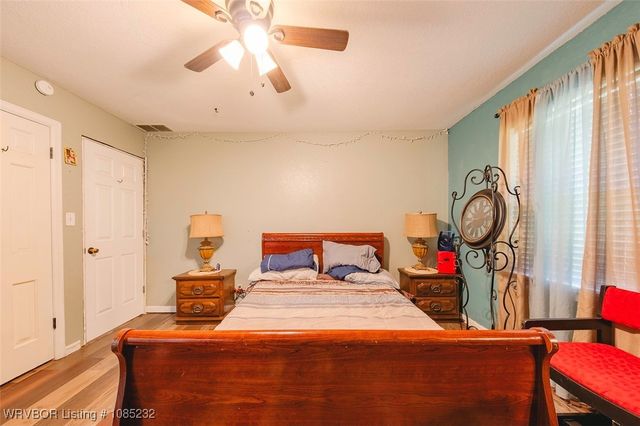 405 Woodland Hills Boulevard, Roland, OK 74954