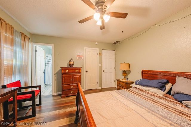 405 Woodland Hills Boulevard, Roland, OK 74954