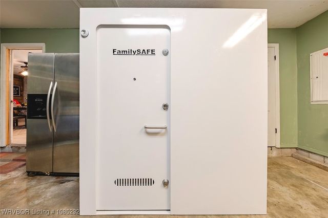 405 Woodland Hills Boulevard, Roland, OK 74954