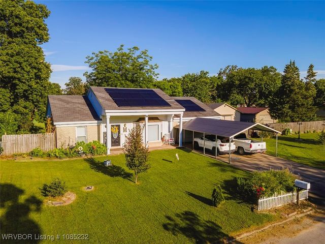 405 Woodland Hills Boulevard, Roland, OK 74954