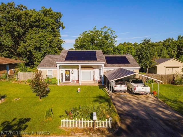 405 Woodland Hills Boulevard, Roland, OK 74954