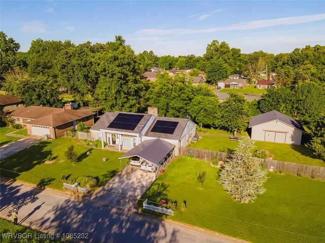 405 Woodland Hills Boulevard, Roland, OK 74954