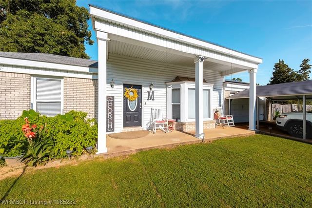 405 Woodland Hills Boulevard, Roland, OK 74954