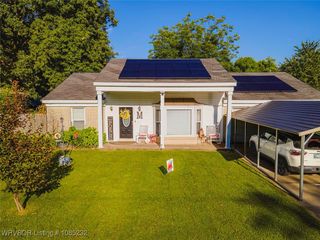 405 Woodland Hills Boulevard, Roland, OK 74954