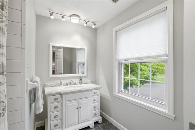 18 Oakridge, Saugus, MA 01906