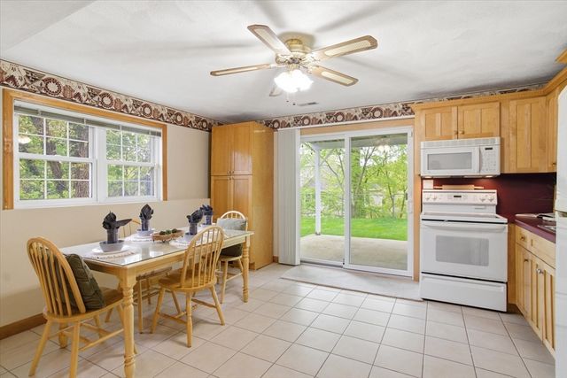 18 Oakridge, Saugus, MA 01906