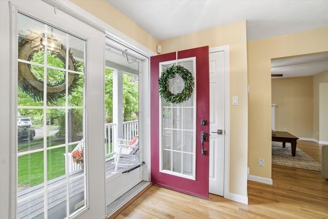 18 Oakridge, Saugus, MA 01906
