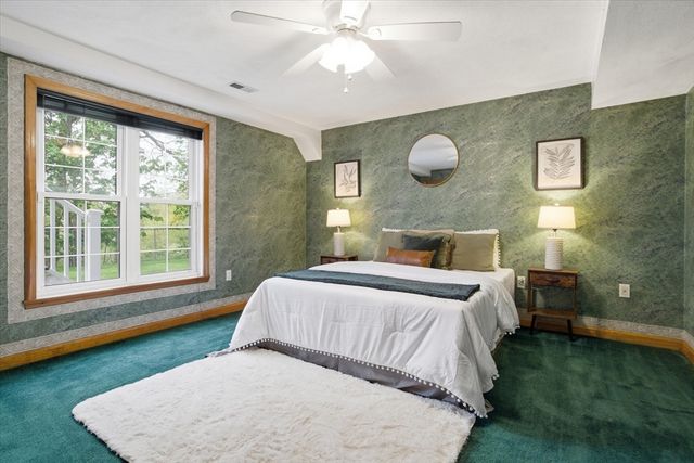 18 Oakridge, Saugus, MA 01906