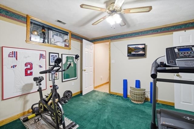 18 Oakridge, Saugus, MA 01906
