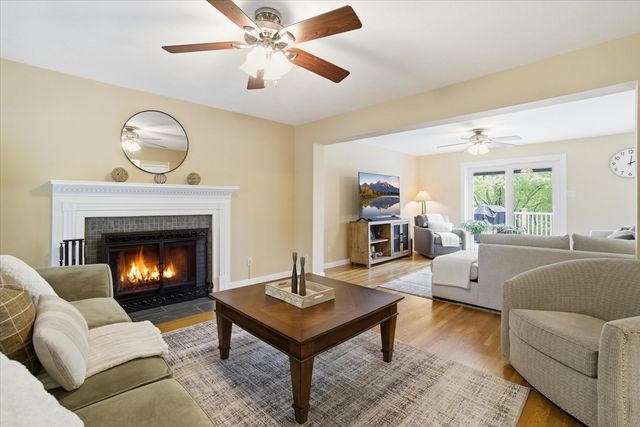 18 Oakridge, Saugus, MA 01906