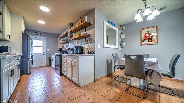 30215 TAVARES RIDGE BOULEVARD 11, Tavares, FL 32778