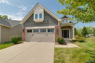 2279 Cournier Street, St Charles, MO 63301