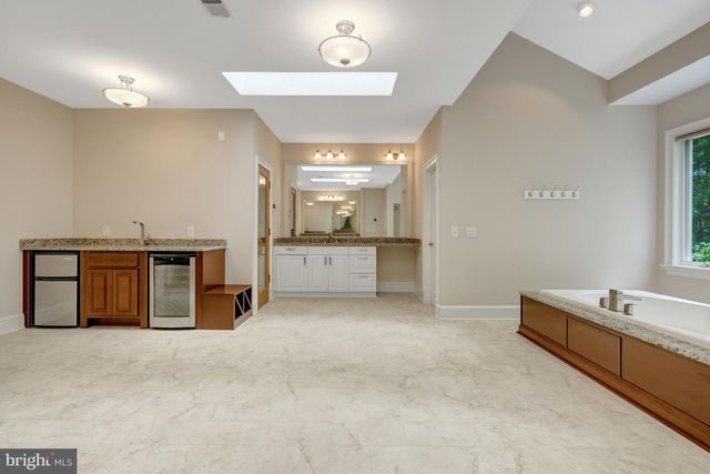501 SENECA GREEN WAY, Great Falls, VA 22066