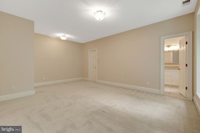 501 SENECA GREEN WAY, Great Falls, VA 22066