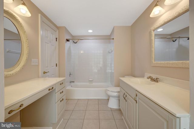 501 SENECA GREEN WAY, Great Falls, VA 22066