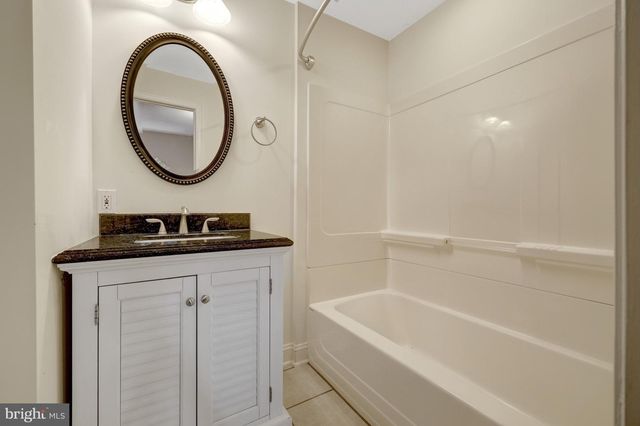 501 SENECA GREEN WAY, Great Falls, VA 22066