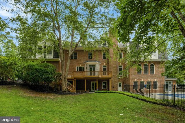 501 SENECA GREEN WAY, Great Falls, VA 22066