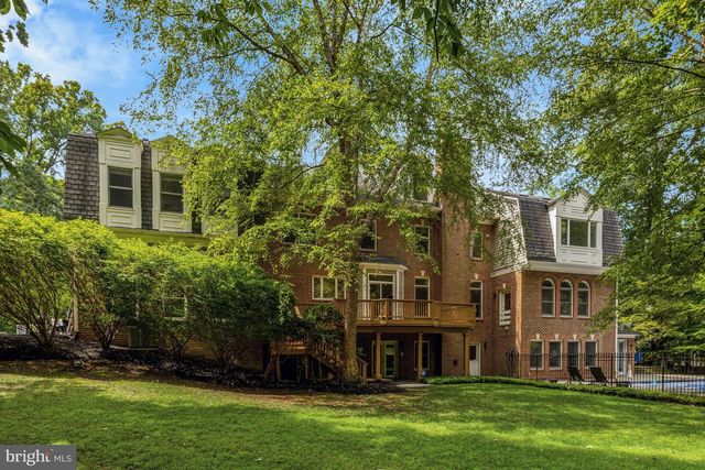 501 SENECA GREEN WAY, Great Falls, VA 22066