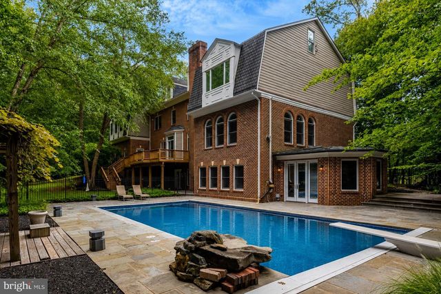 501 SENECA GREEN WAY, Great Falls, VA 22066