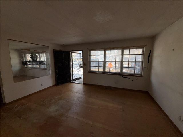 8539 Sandusky Avenue, Kansas City, KS 66112