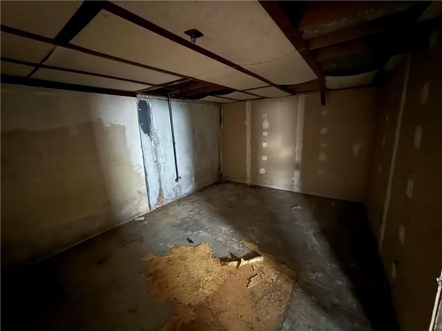 8539 Sandusky Avenue, Kansas City, KS 66112