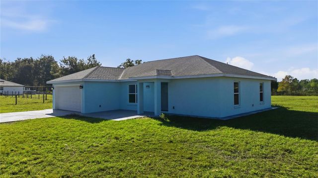 10758 SE HIGHWAY 464C, Ocklawaha, FL 32179