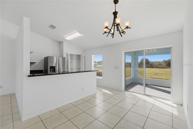 10758 SE HIGHWAY 464C, Ocklawaha, FL 32179