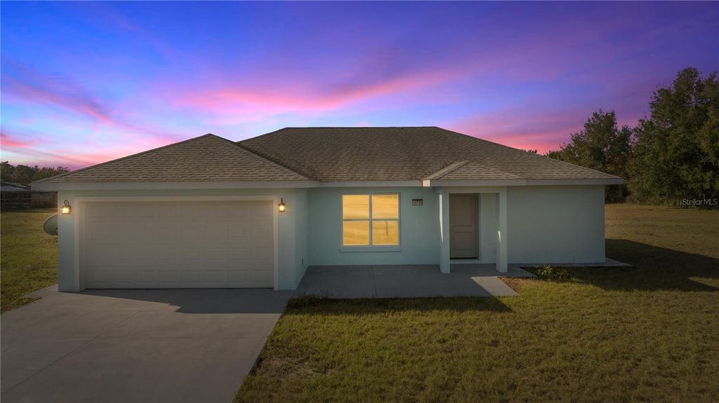 10758 SE HIGHWAY 464C, Ocklawaha, FL 32179